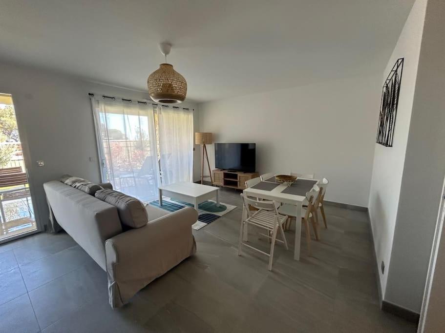 Prestige View 103 Apartment เอซ ภายนอก รูปภาพ